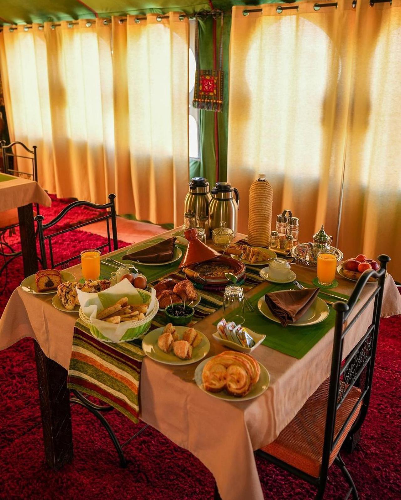 Merzouga Berbers Luxury Camp Esterno foto